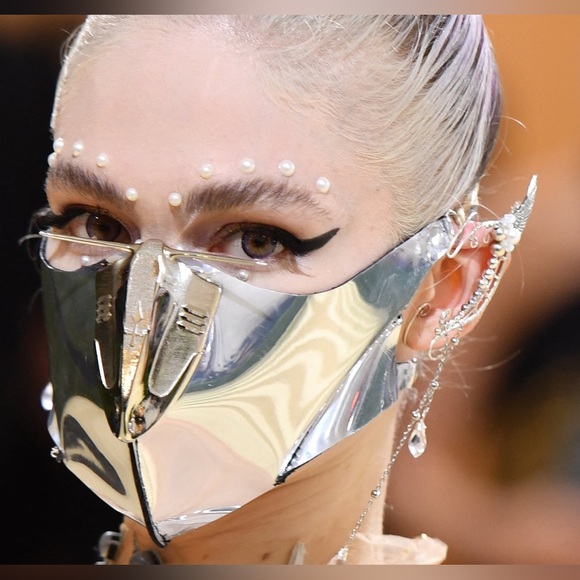 Pair of Pearl and Silver Elf Ear Cuffs - Picture 3 of 7